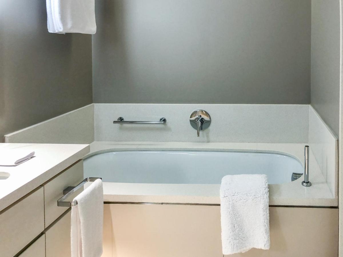 Vida Downtown Luxury Apartment *